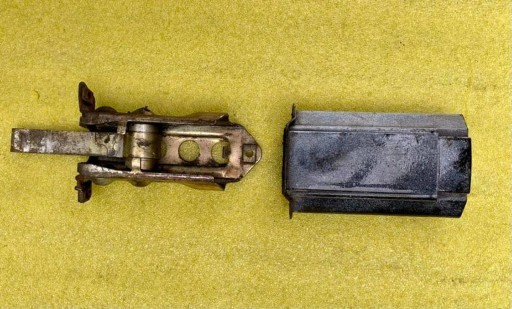 Mercedes-Benz W124 1987 Door limiter