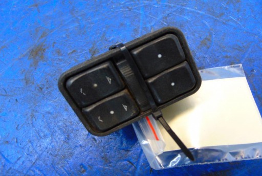 Opel Zafira A 2.0dti GM90561086 Glass