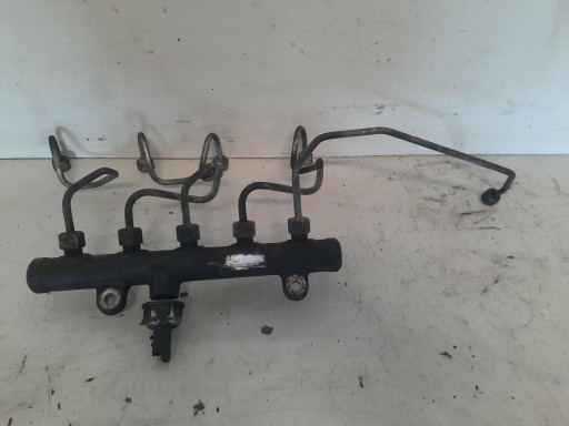 FORD FOCUS MK2 04-08 2.0 TDCI COMBI INJECTION RAIL 9681649580