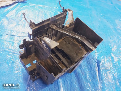 OPEL-PARTS Zafira C Astra J Κέλυφος βάσης μπαταρίας 13354420