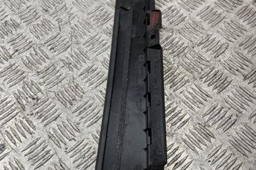 Πίσω δεξιά πόρτα λωρίδα Opel Astra K 39085712 1.4L