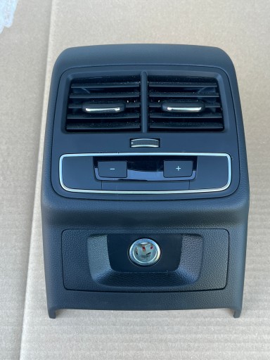Κεντρική κάλυψη σήραγγας Audi A4 B9 Lift 8W0864376 / 8W0819203B