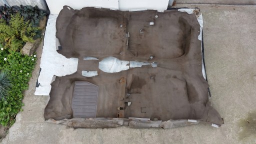 ΕΣΩΤΕΡΙΚΗ ΚΑΜΠΙΝΑ ΔΑΠΕΔΟ ΧΑΛΙ MAZDA 323S BA