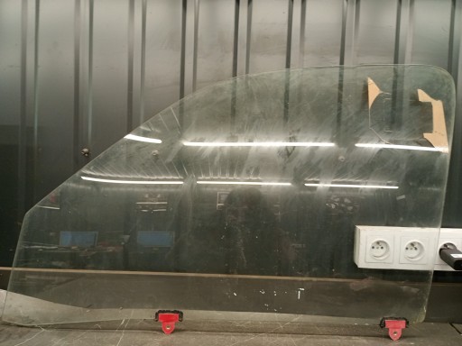 Αριστερό παράθυρο μπροστινό Toyota Hiace IV 98-01R