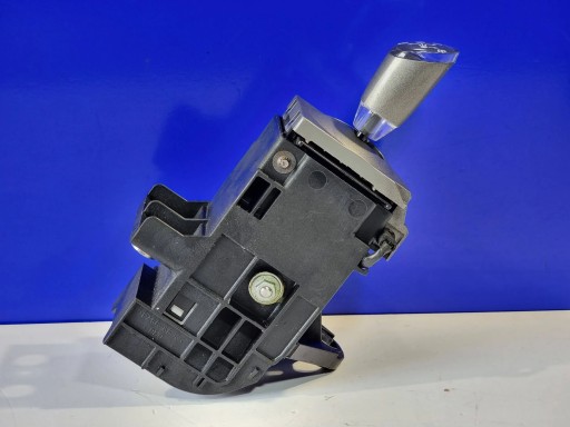 Toyota Prius (NHW20) 2008 Jacks and shifters