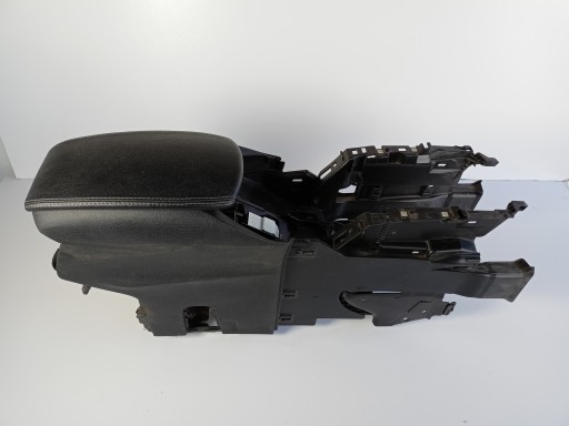 CITROEN DS5 CENTER TUNNEL ARRMREST EUROPE