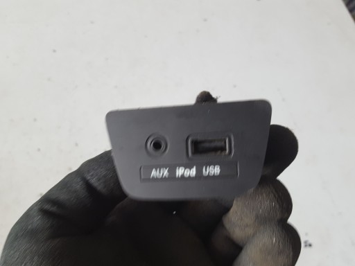 HYUNDAI i30 II 12-16 ετών SOCKET USB AUX LINK