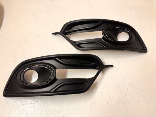 RENAULT MEGANE III LIFT - GRILL BUMPER ΑΡΙΣΤΕΡΑ 261A32193R ΔΕΞΙΑ 261A25882R