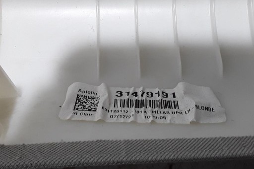 Αριστερά αριστερό κάλυμμα πυλώνα Volvo 31479191 2.0L βενζίνη 2022