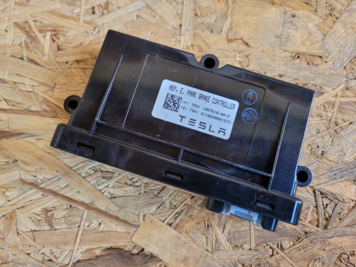 TESLA MODEL X CONTROLER MODULE 1007618-00