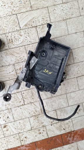 Βασική στέγαση της Dacia Sandero III Stepway 648946748R μπαταρία