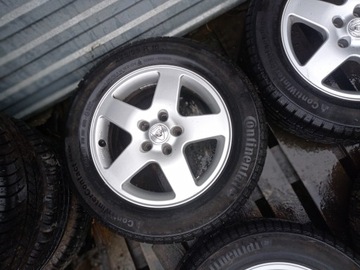 product-additional-image
