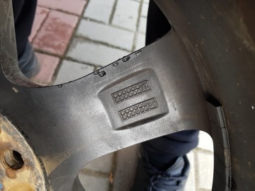 product-additional-image